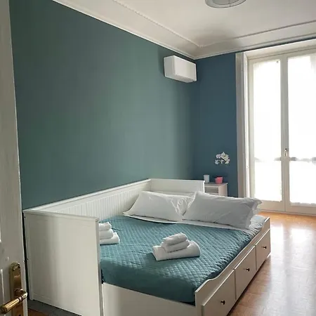 Homely Classic Flat In Center Close To Metro & Station * Turín