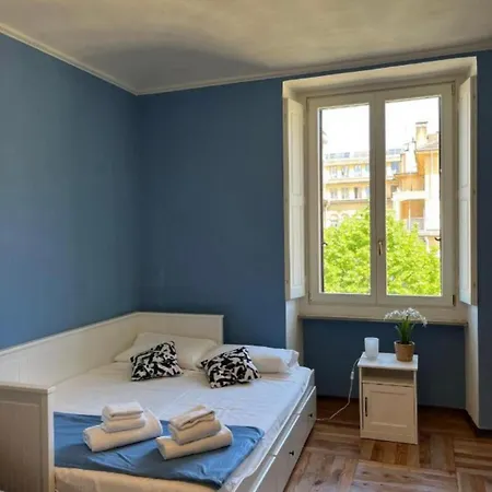 Apartment Homely Classic Flat In Center Close To Metro & Station *
