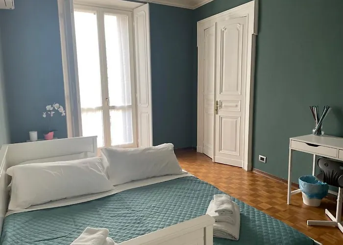 Apartament Homely Classic Flat In Center Close To Metro & Station Turyn